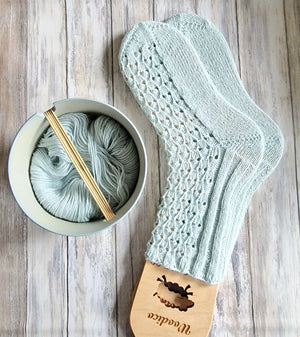 Ramen Bowl und Seidensocken