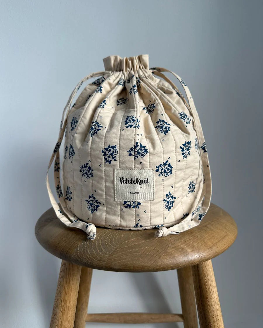 Get your knit togehter bag - Midnight Blue Flower
