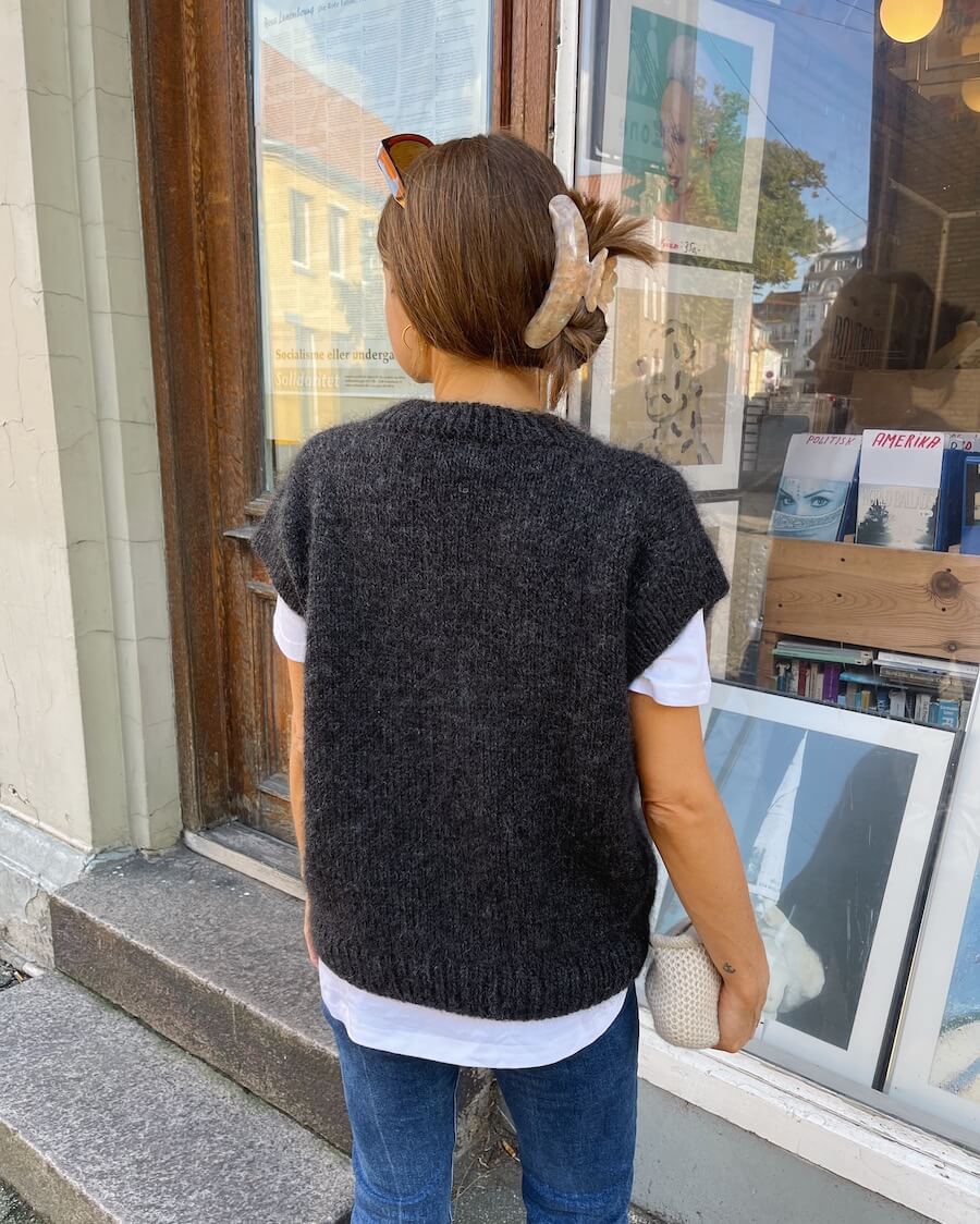 PetiteKnit - Weekend Pullunder V-Neck (Anleitung)